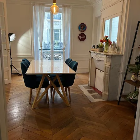 Apartment Superbe Haussmannien. Ideal Familles.